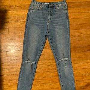 Forever 21 Distressed Knee Skinny Jean